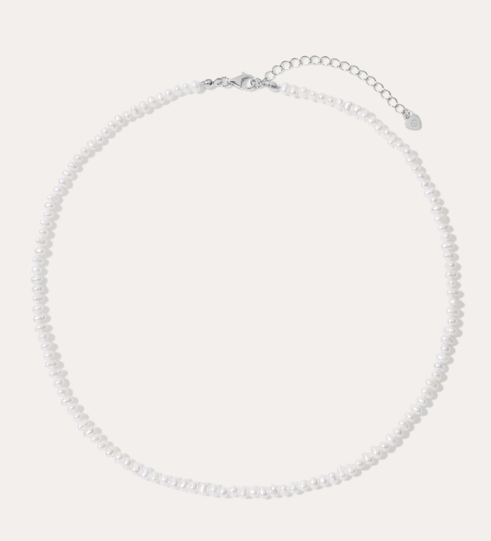 pearl choker necklace